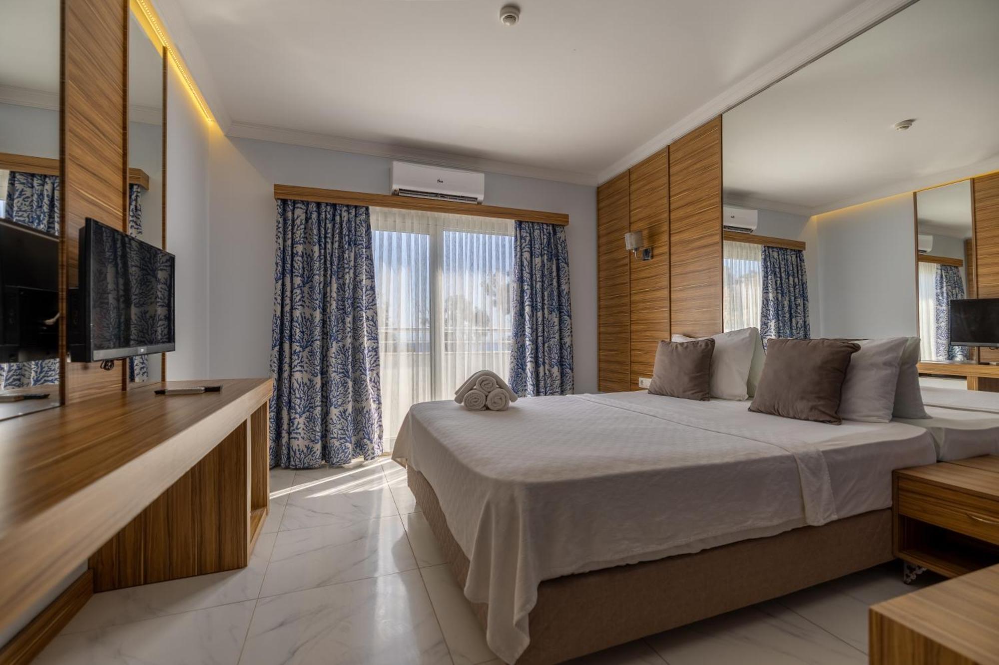 Ladonia Hotels Mio Bianco อัคยาร์ลาร์ ภายนอก รูปภาพ